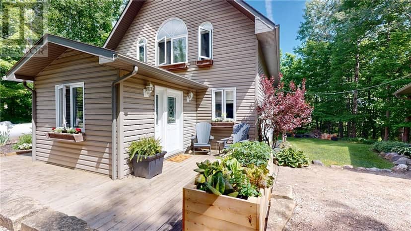 57 Moggy, Assiginack, Manitoulin Island, photo 3