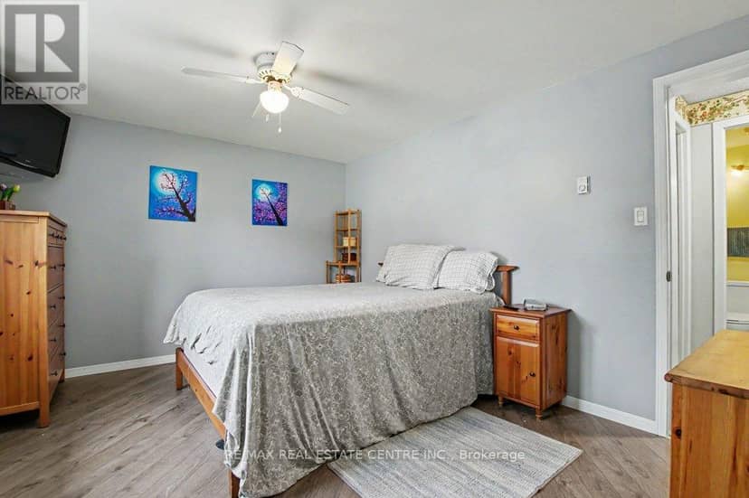 51 Schade Street — photo 20 of 40