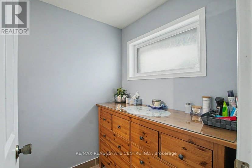 51 Schade Street — photo 22 of 40