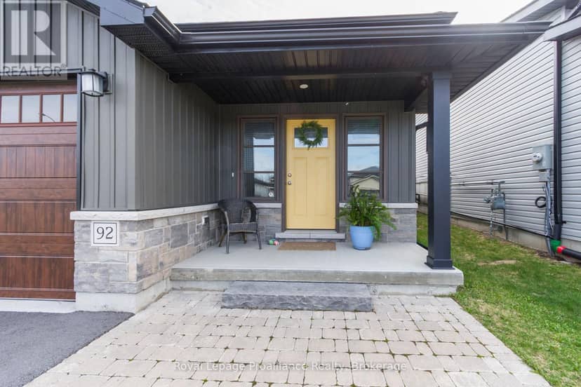 92 Meagan Lane — photo 2 of 30