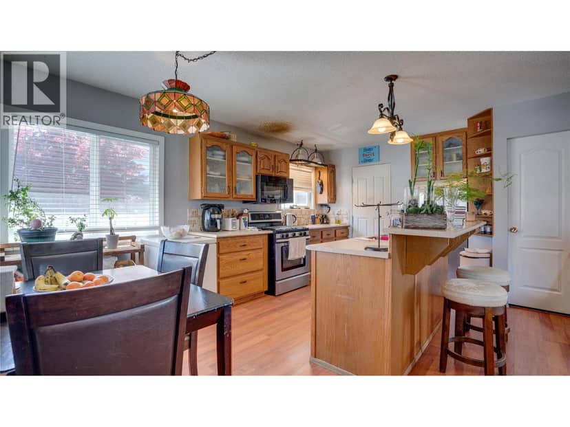 3004 37 Street, Vernon, photo 6