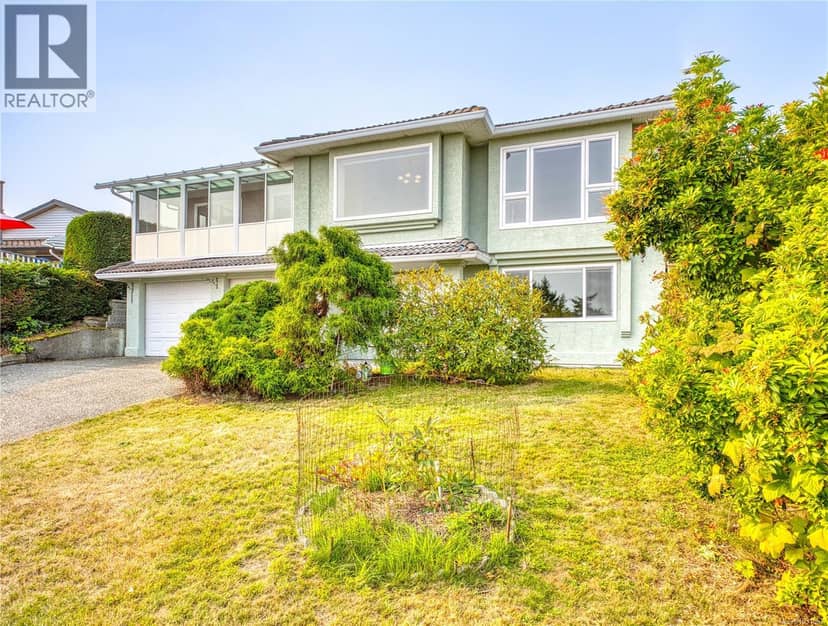 6045 Icarus Dr — photo 1 of 40