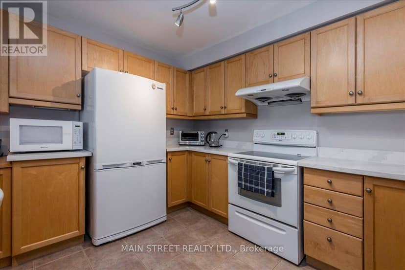 128 Tunbridge Road — photo 8 of 25