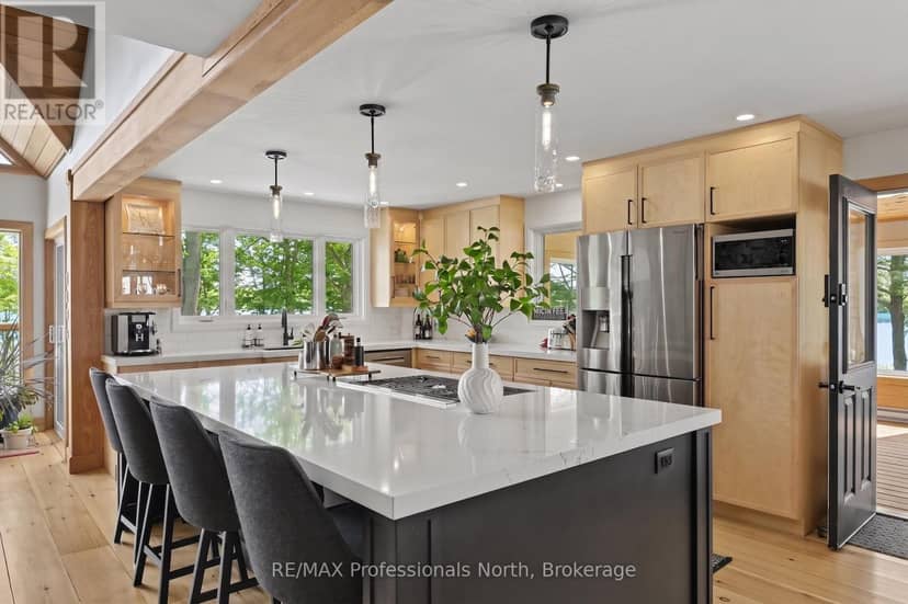 1015 Bluestone Lane — photo 5 of 40