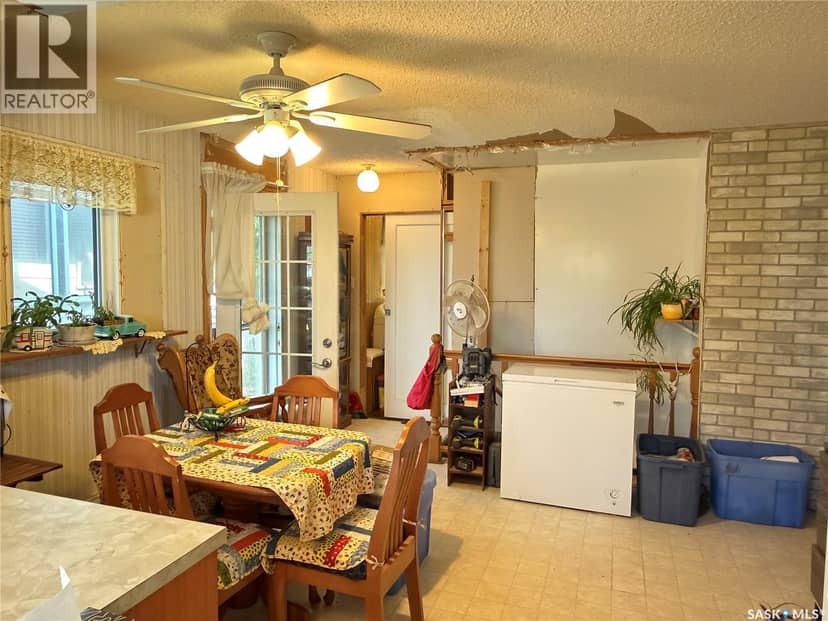 205 Pipestone AVENUE — photo 7 of 30