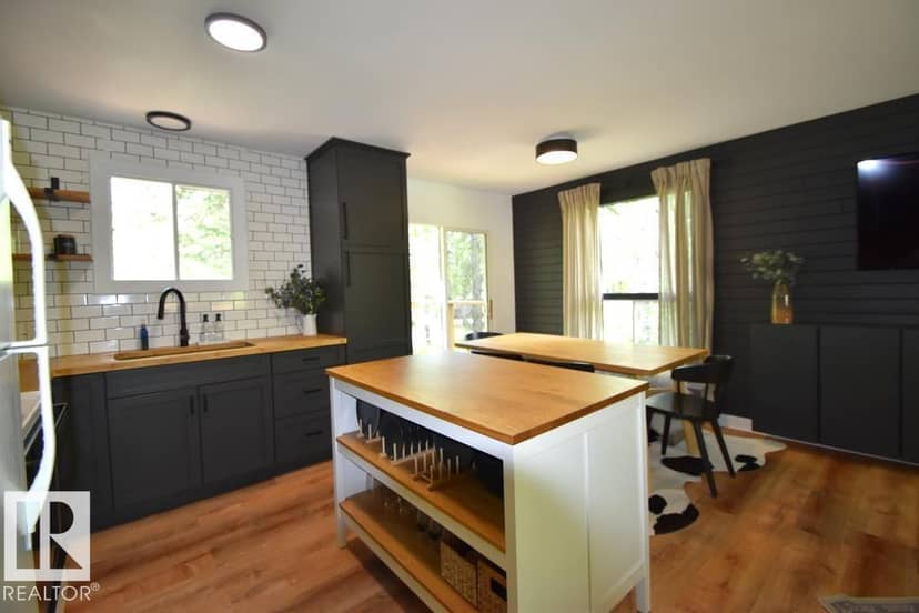 415 Sunset Road — photo 10 of 24