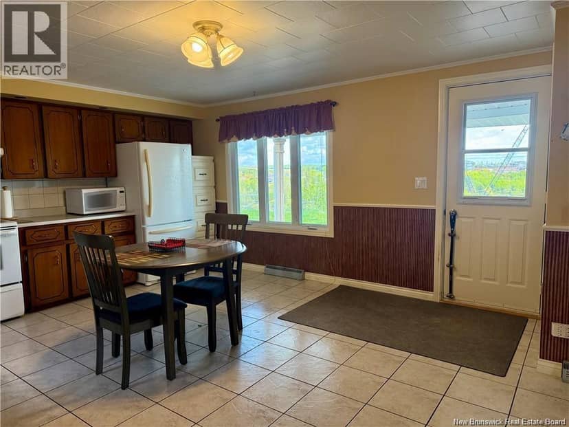 12 Soucy Lane — photo 4 of 33