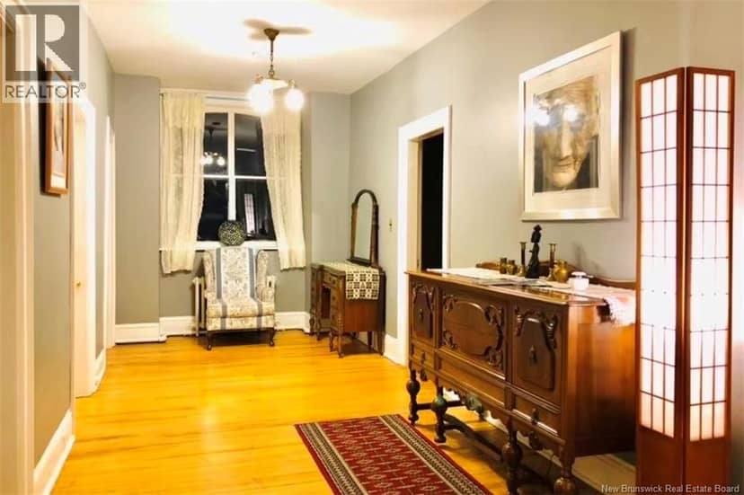 2-4 Douglas Avenue — photo 21 of 40
