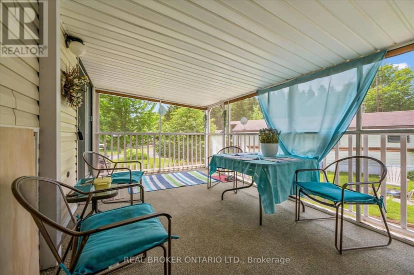 157 Cedar Crescent — photo 13 of 36