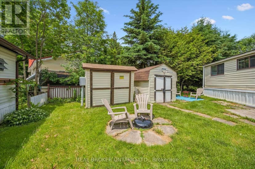 157 Cedar Crescent — photo 15 of 36