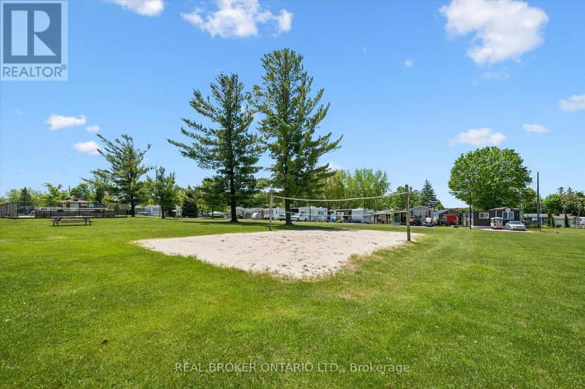157 Cedar Crescent — photo 19 of 36