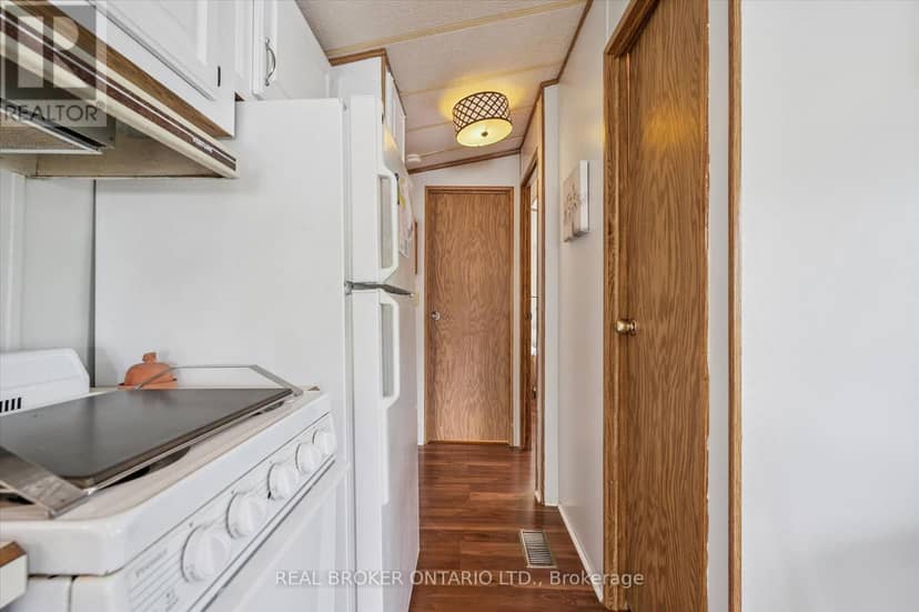 157 Cedar Crescent, Centre Wellington, photo 8