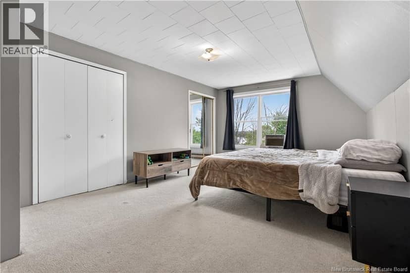 114 Pleasant Street — photo 20 of 40