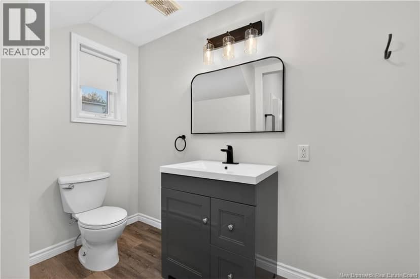 114 Pleasant Street — photo 29 of 40