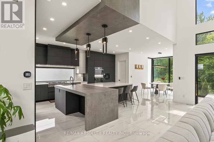 553 Shoreway Drive — photo 18 of 40
