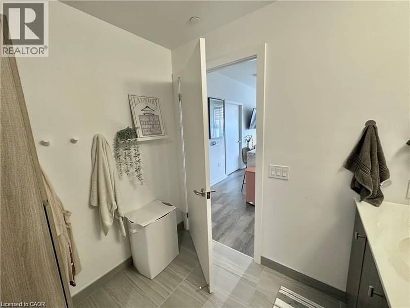 15 WELLINGTON Street S Unit# 1114 — photo 18 of 33
