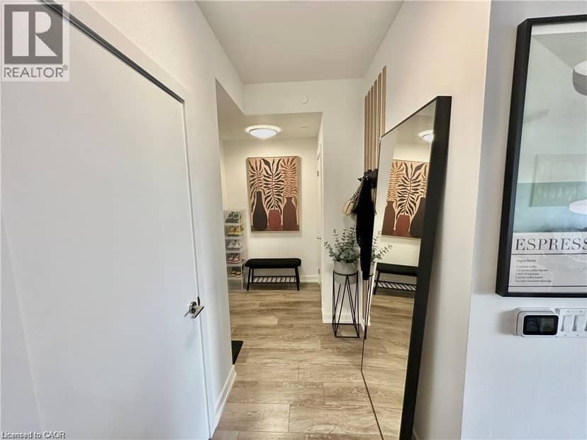 15 WELLINGTON Street S Unit# 1114 — photo 4 of 33