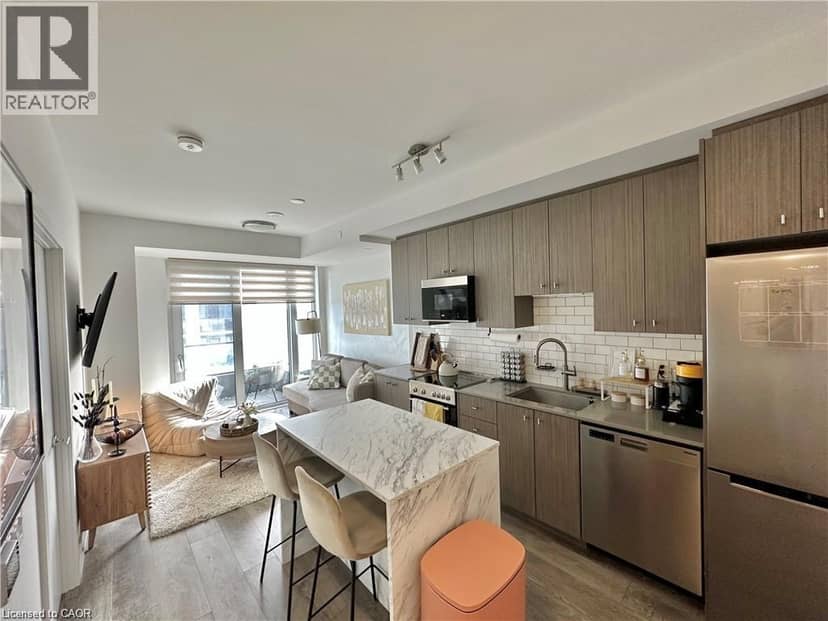 15 WELLINGTON Street S Unit# 1114 — photo 7 of 33