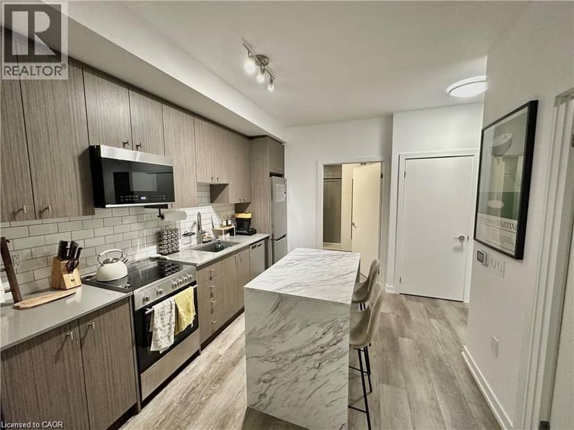15 WELLINGTON Street S Unit# 1114 — photo 8 of 33