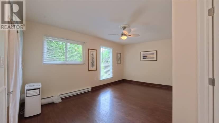 39 Blake Steet W — photo 20 of 40