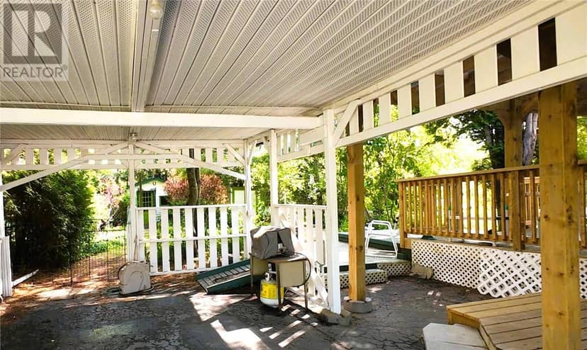 39 Blake Steet W — photo 40 of 40