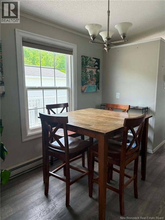 26 Crosby Crescent — photo 10 of 18