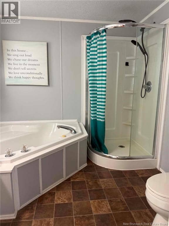 26 Crosby Crescent — photo 14 of 18