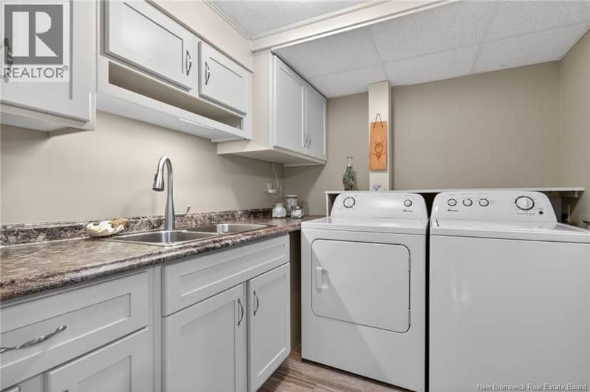 268 Irving Boulevard — photo 27 of 40