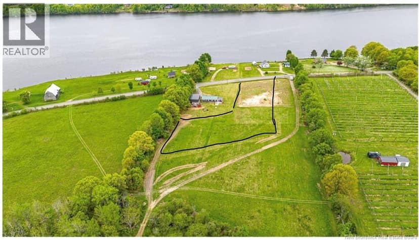 Lot Route 105 — photo 1 of 5