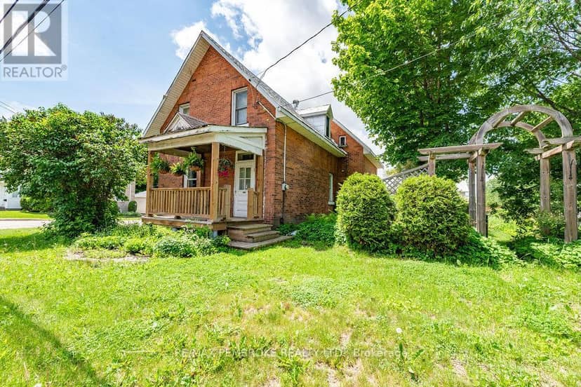 558 Mackay Street — photo 1 of 40