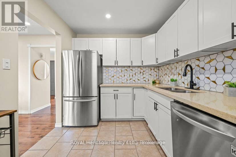 272 Phillip Murray Avenue N — photo 14 of 39
