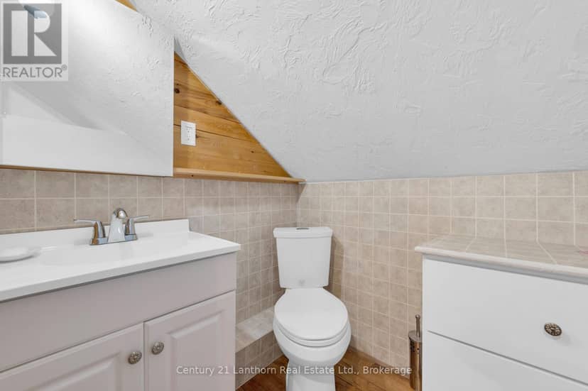 495 Barker Road — photo 32 of 40