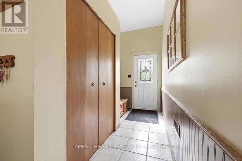 23 Thomas Street — photo 3 of 40