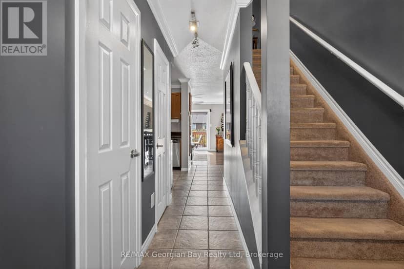 177 Southwinds Crescent — photo 4 of 31