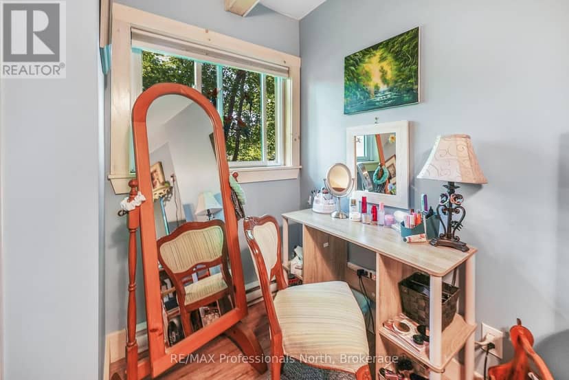 203 Burleigh Street — photo 11 of 40