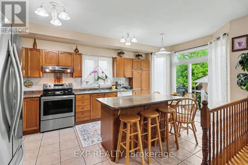 235 Station Boulevard, Ottawa, photo 8