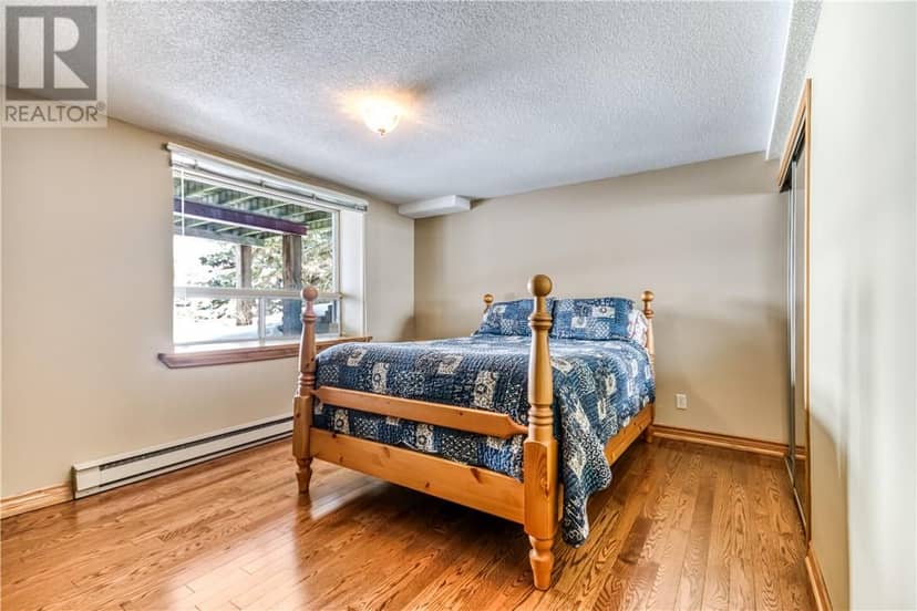 647 Kirkwood Drive — photo 36 of 40
