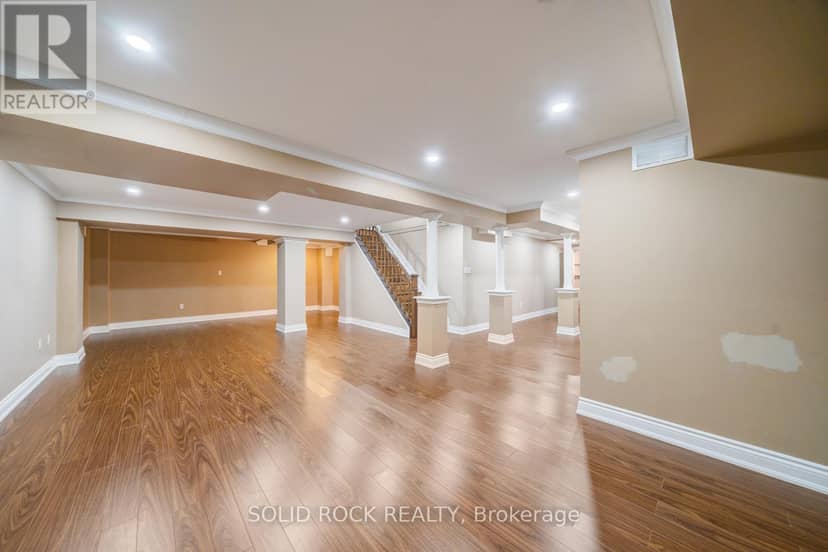 32 Albert Roffey Crescent — photo 35 of 40