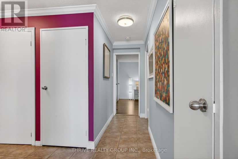 401 - 75 Huxley Street, London South, photo 5