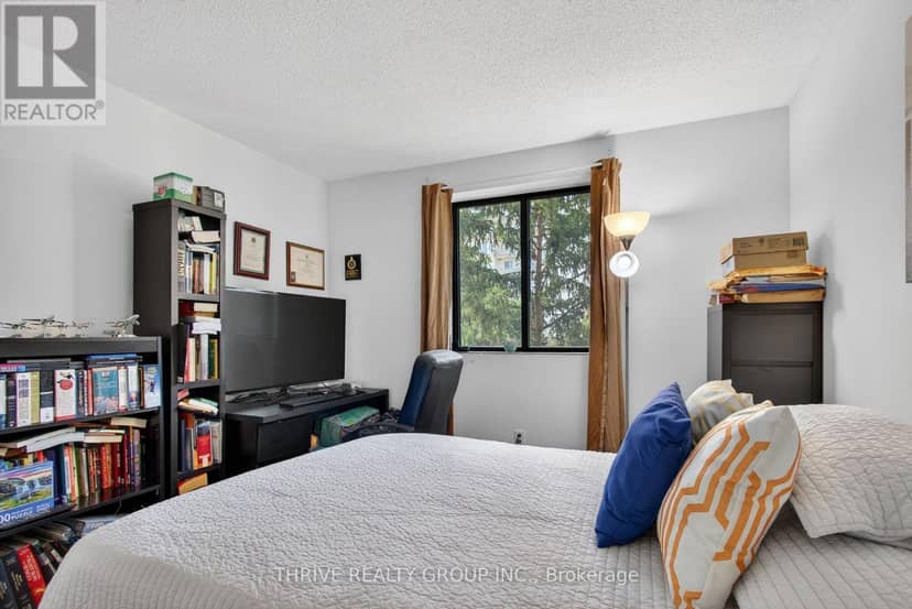 401 - 75 Huxley Street — photo 9 of 16