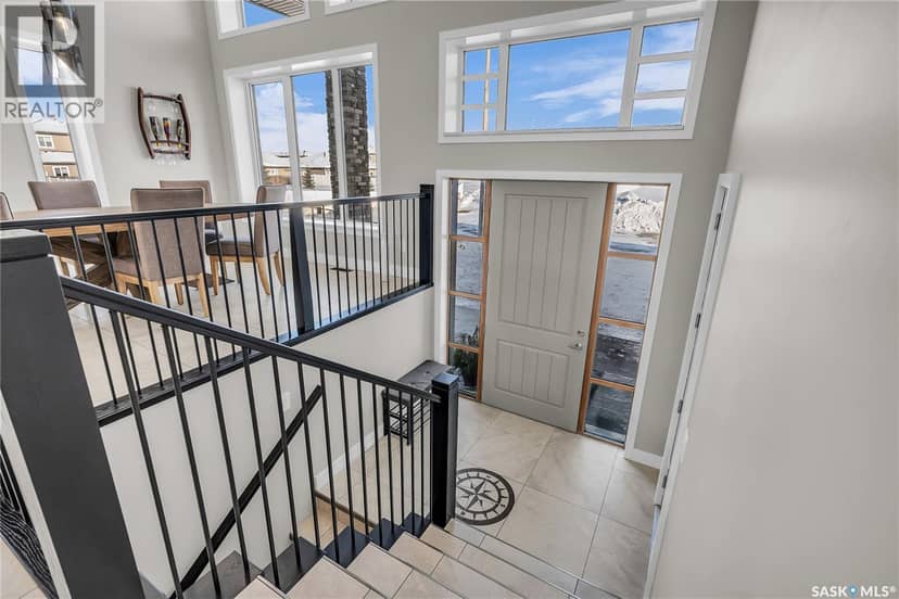 7 Loewen COURT — photo 10 of 40