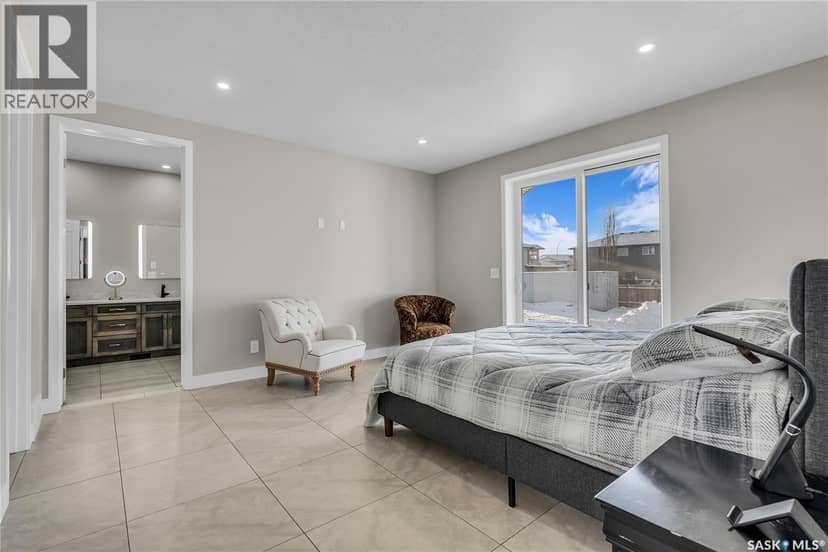 7 Loewen COURT — photo 23 of 40