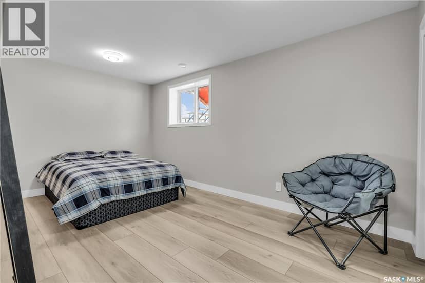 7 Loewen COURT — photo 38 of 40