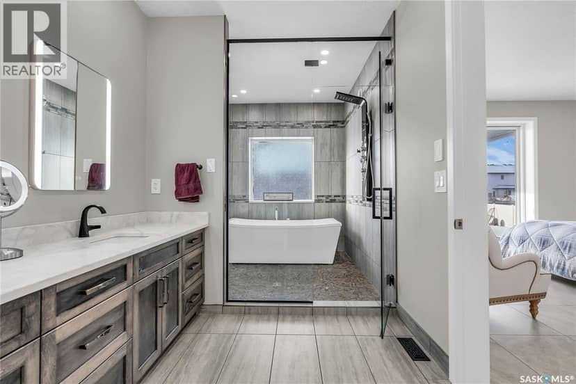 7 Loewen COURT — photo 26 of 40