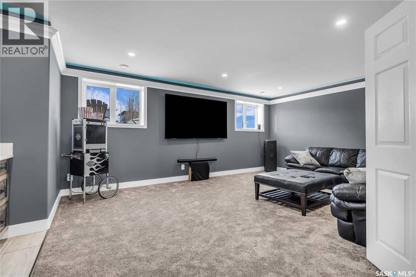 7 Loewen COURT — photo 32 of 40