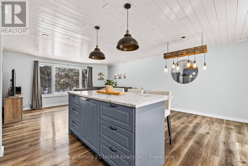 2234 McCrackens Landing Road — photo 9 of 35