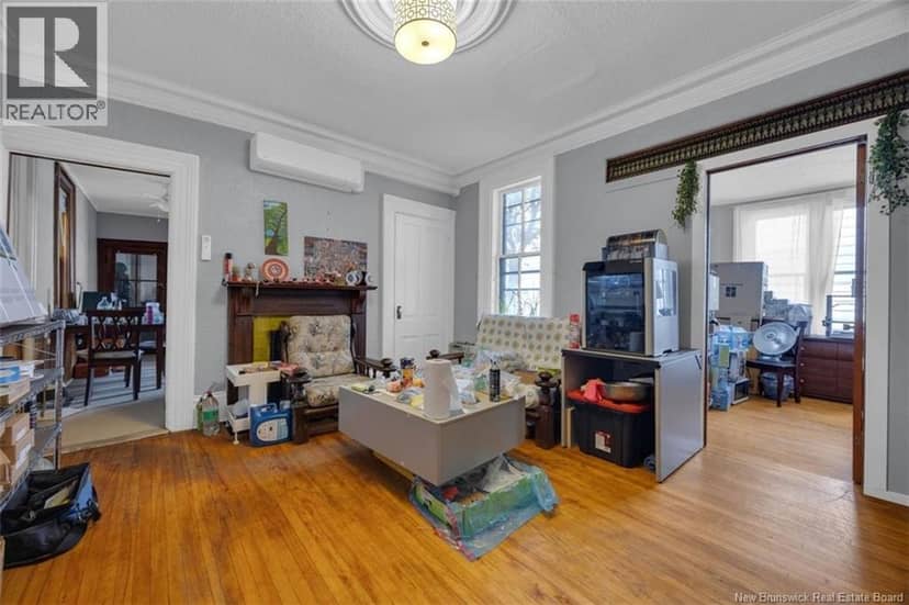 178 Queen Street — photo 4 of 28