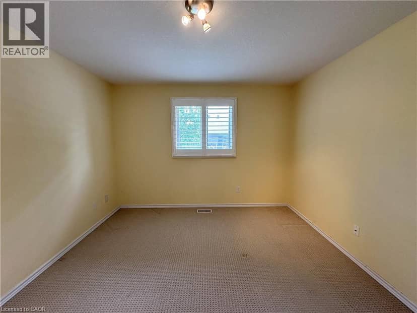 510 QUEENSWAY Street W Unit# 38 — photo 35 of 40