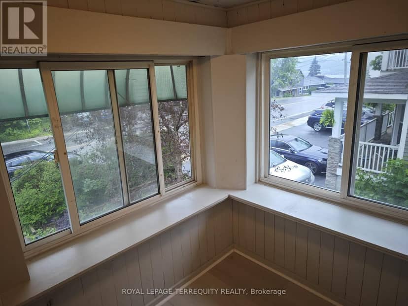 12 Gibson Street — photo 11 of 23