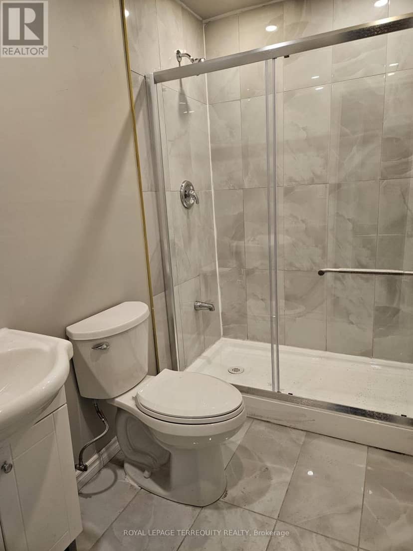 12 Gibson Street — photo 21 of 23
